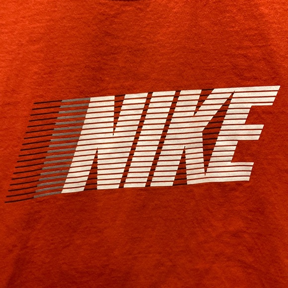 Nike slim fit tshirt - Picture 1 of 5